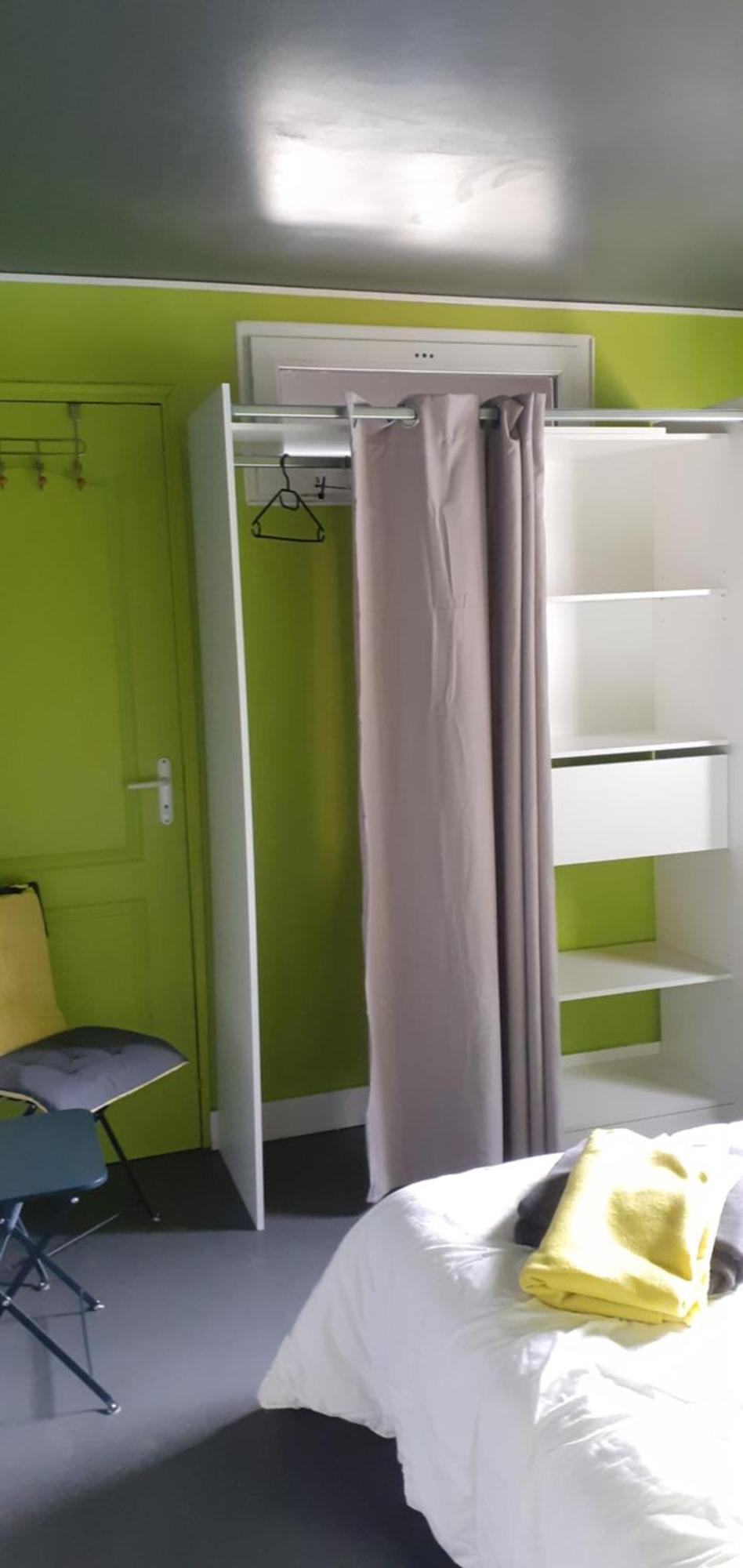 Location Saisonniere Avec Piscine Et Terrasse Au Pied Du Luberon Hotel Lauris Kültér fotó