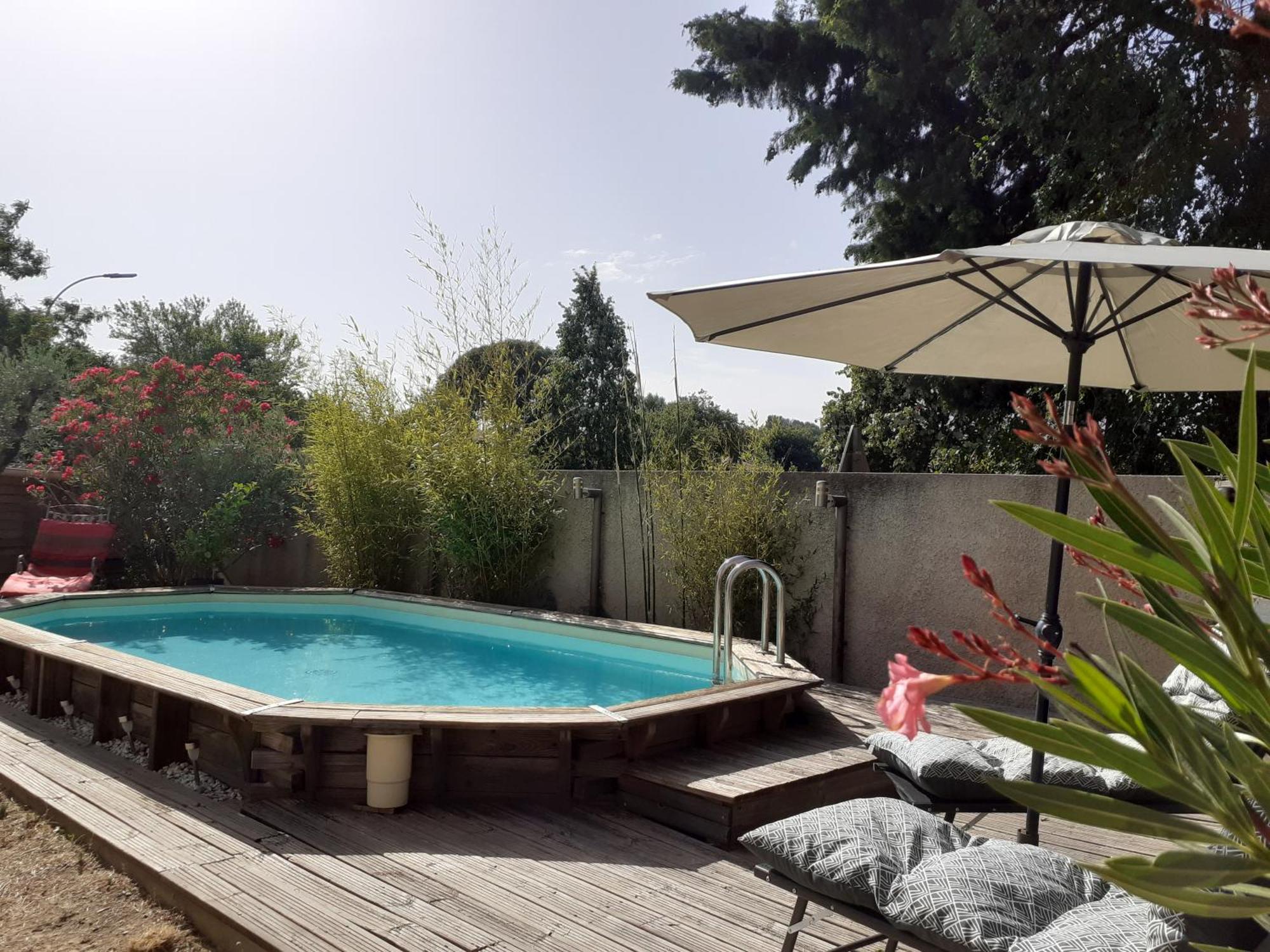 Location Saisonniere Avec Piscine Et Terrasse Au Pied Du Luberon Hotel Lauris Kültér fotó